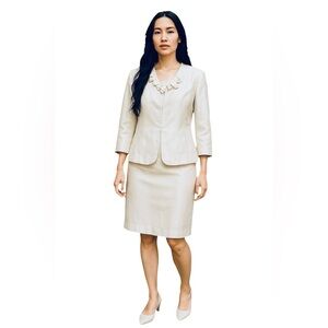 Kasper Women’s White Size 16P Skirt & Jacket Suit